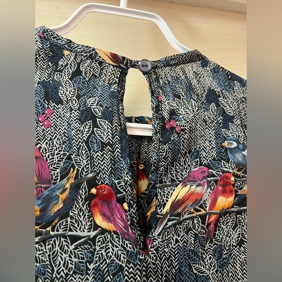 ⚫️ BOGO Alex Colman summer bird lightweight shirt size medium - Picture 5 of 6